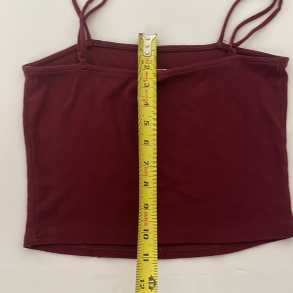 TILLYS burgundy cropped tank top - Picture 3 of 4